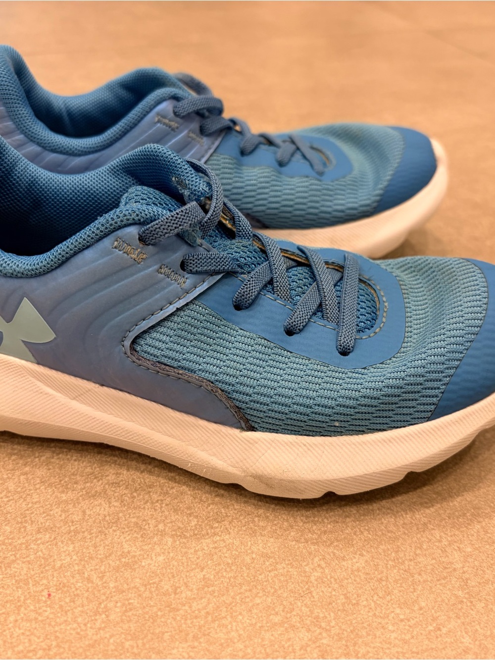 Under Armour Girls Blue Mesh Lace-Up Sneakers